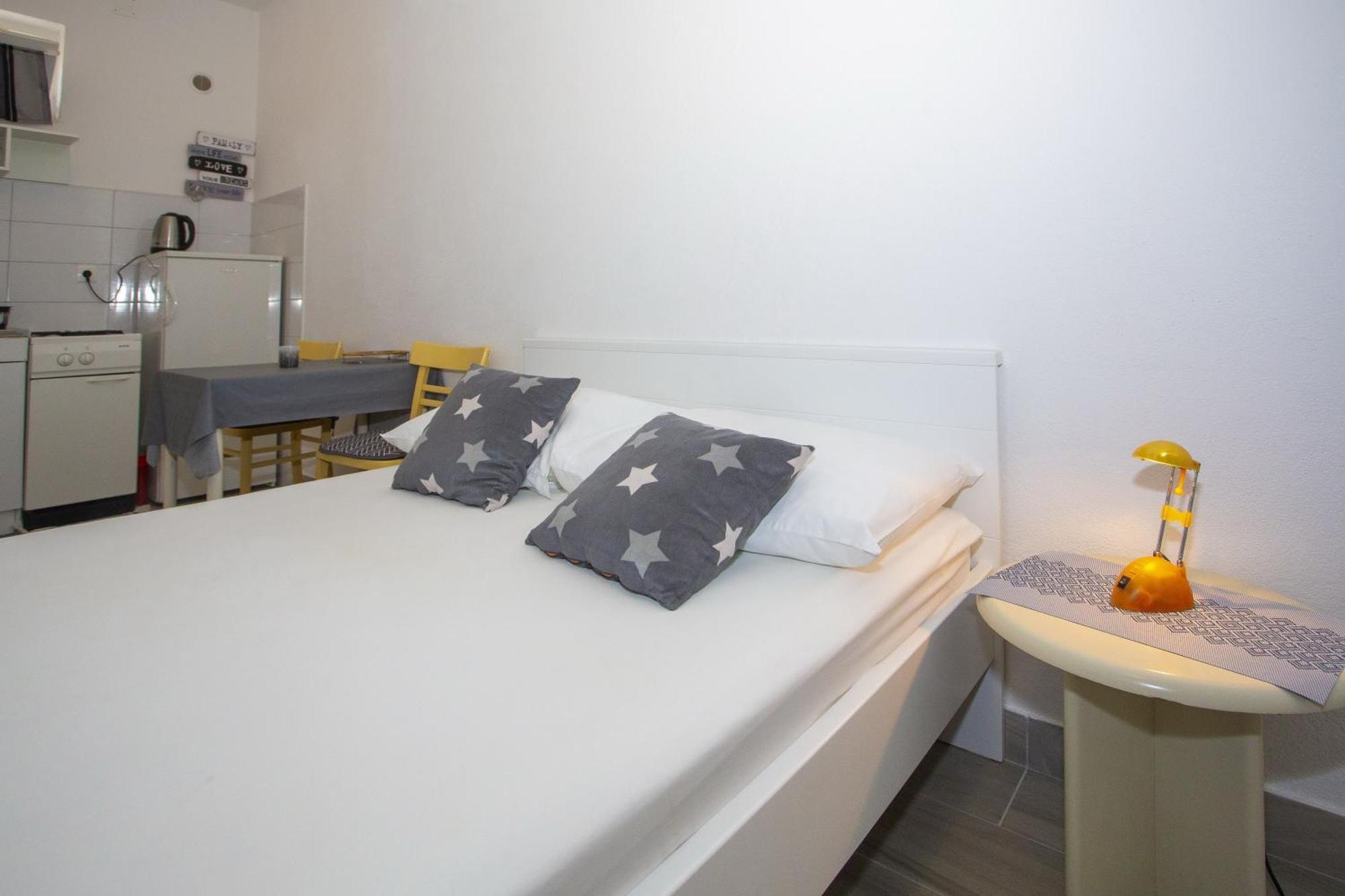 Apartments With A Parking Space Podgora, Makarska - 12816 الغرفة الصورة
